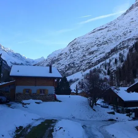 度假居 Sleeps 10 Wifi *