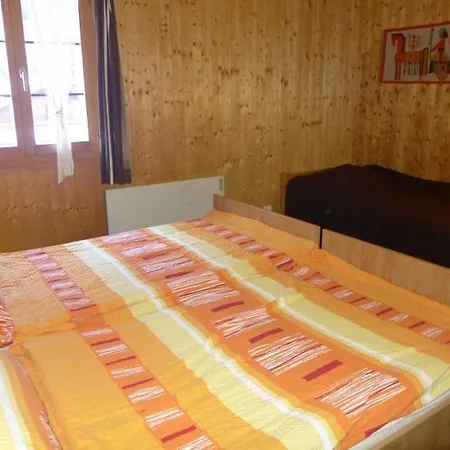 Sleeps 10 Wifi 度假居 *
